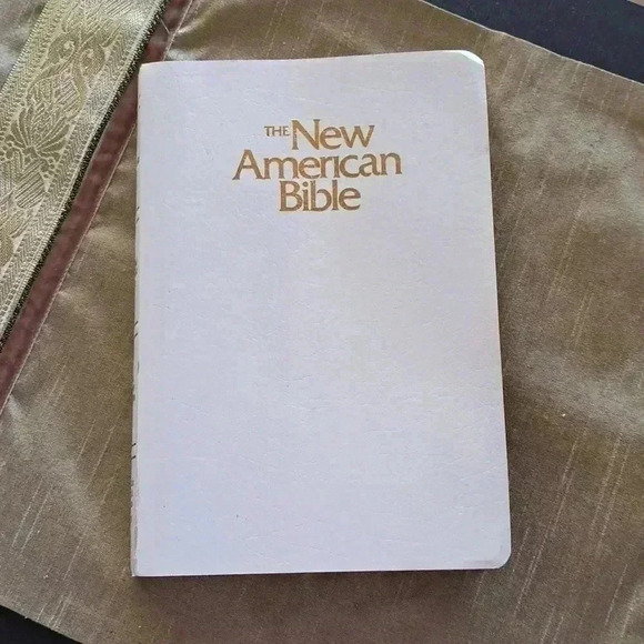THE NEW AMERICAN BIBLE - Picture 3 of 4